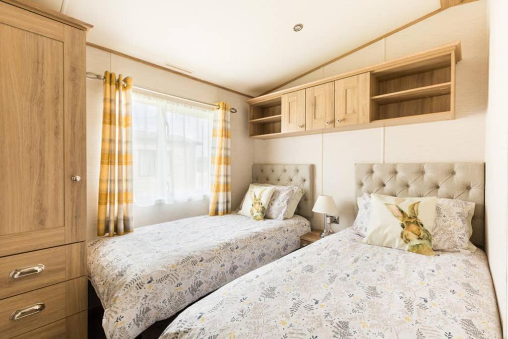 Thumper - Luxury With Hot Tub Holiday home South Cerney