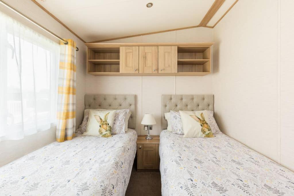 Thumper - Luxury With Hot Tub Holiday home