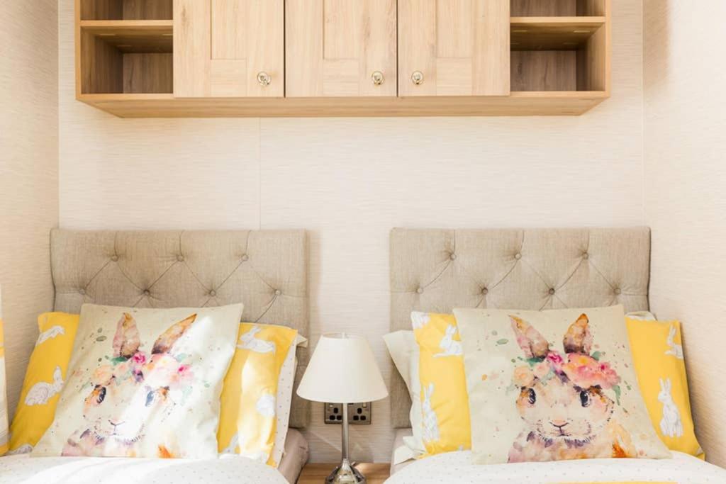 Thumper - Luxury With Hot Tub Holiday home South Cerney