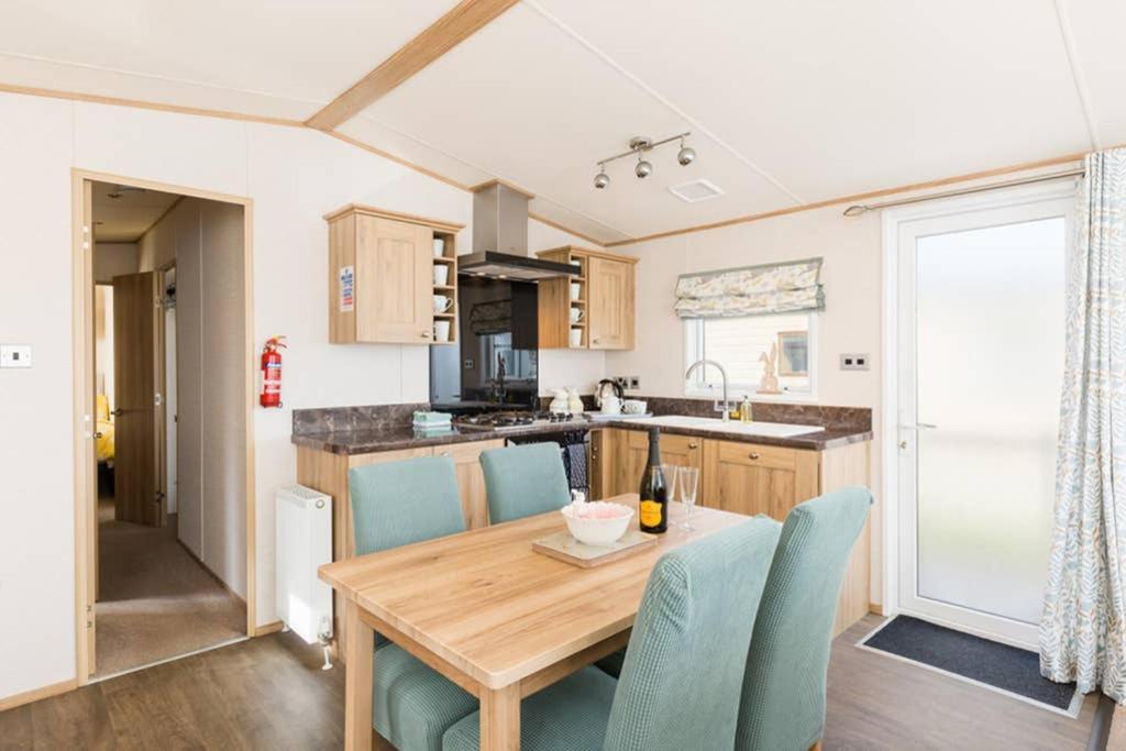 Thumper - Luxury With Hot Tub *