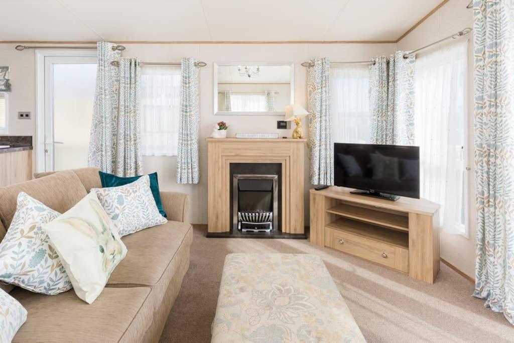 Thumper - Luxury With Hot Tub Holiday home South Cerney